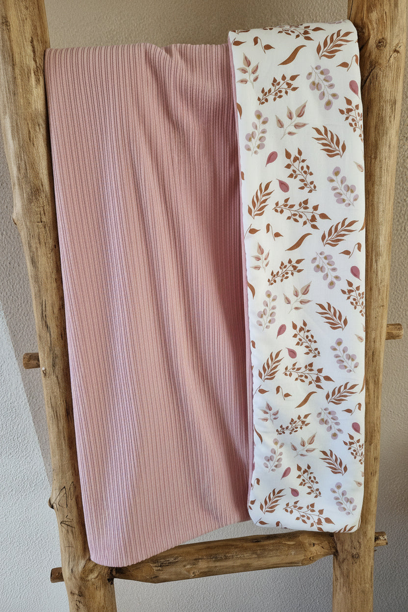 Blanket Pink Leaves