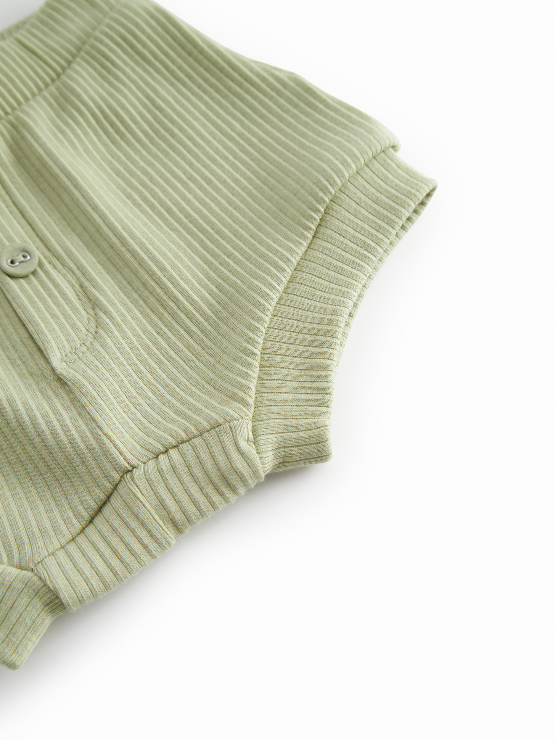 Short Olive