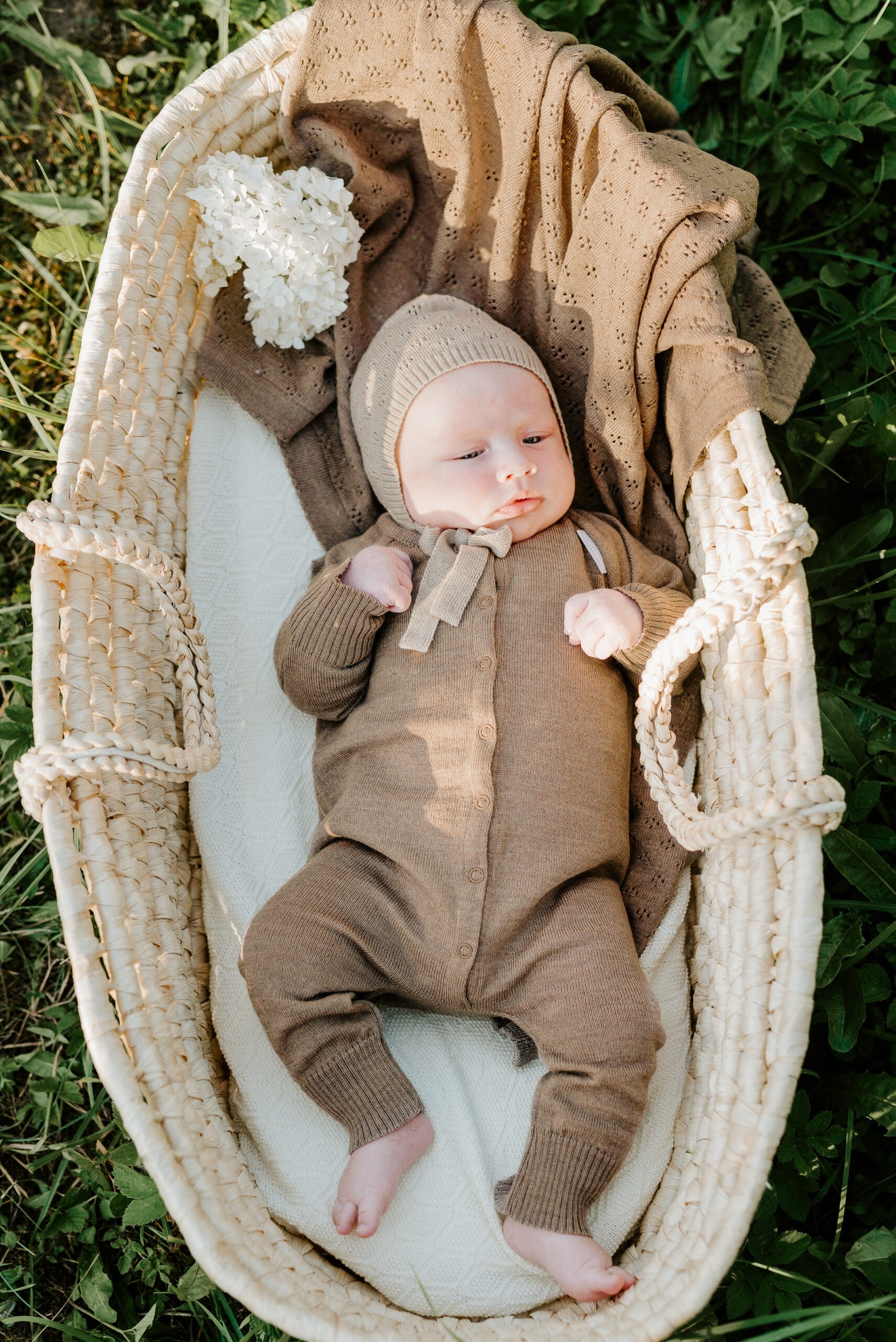 Baby wearing Gift Set For Baby - Blanket, Romper and Bonnet
