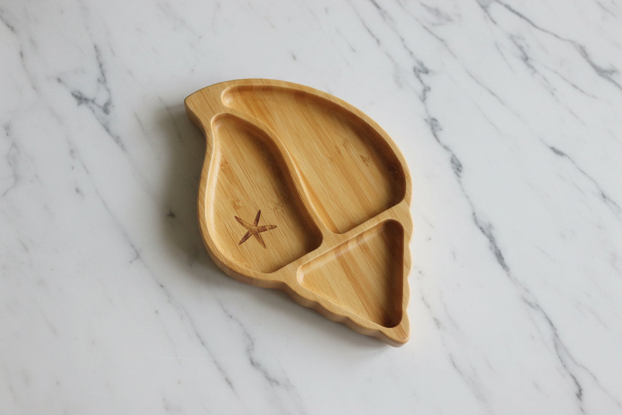 Wooden tray with an icecream design