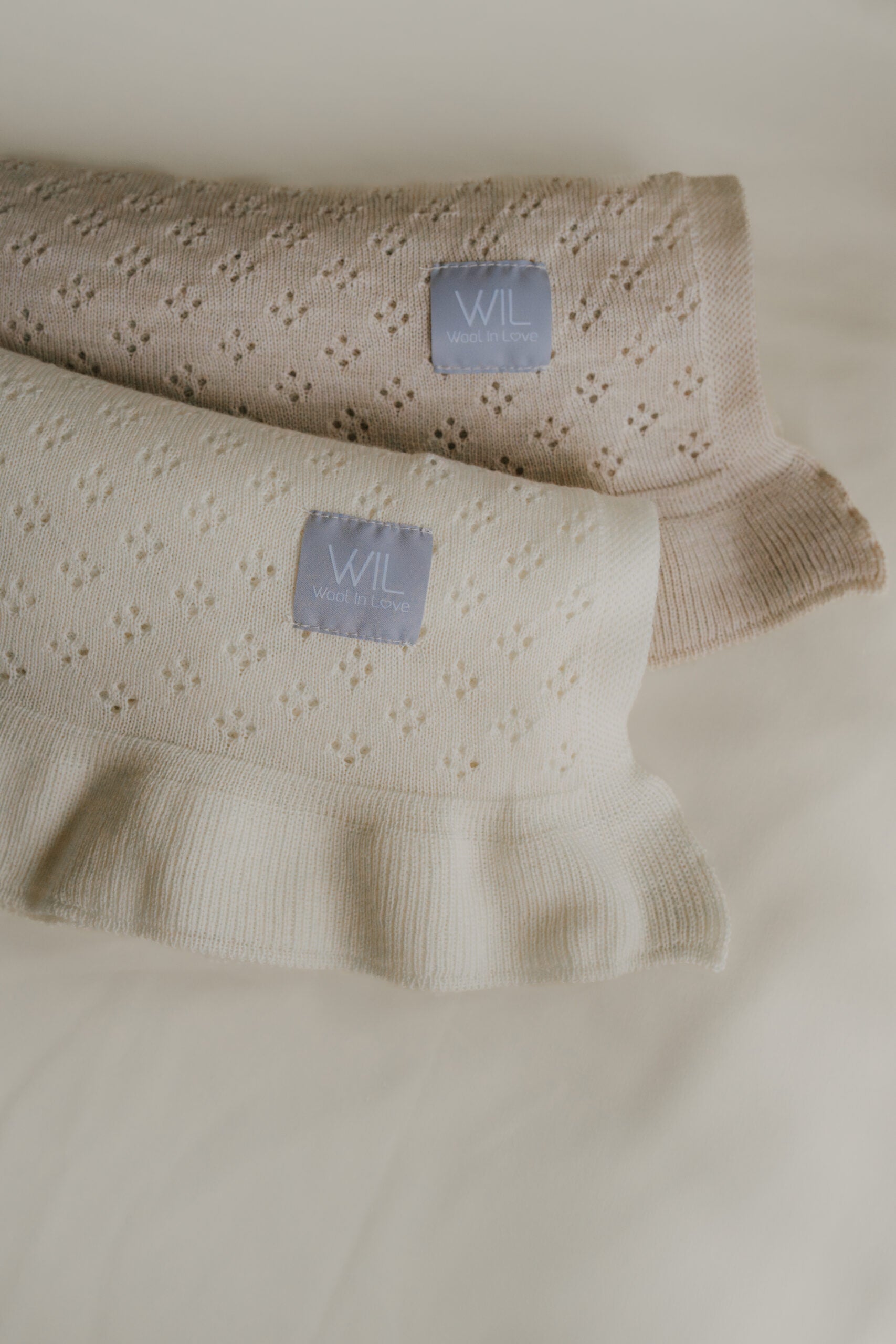 Merino Wool Blanket & Bonnet - Flower