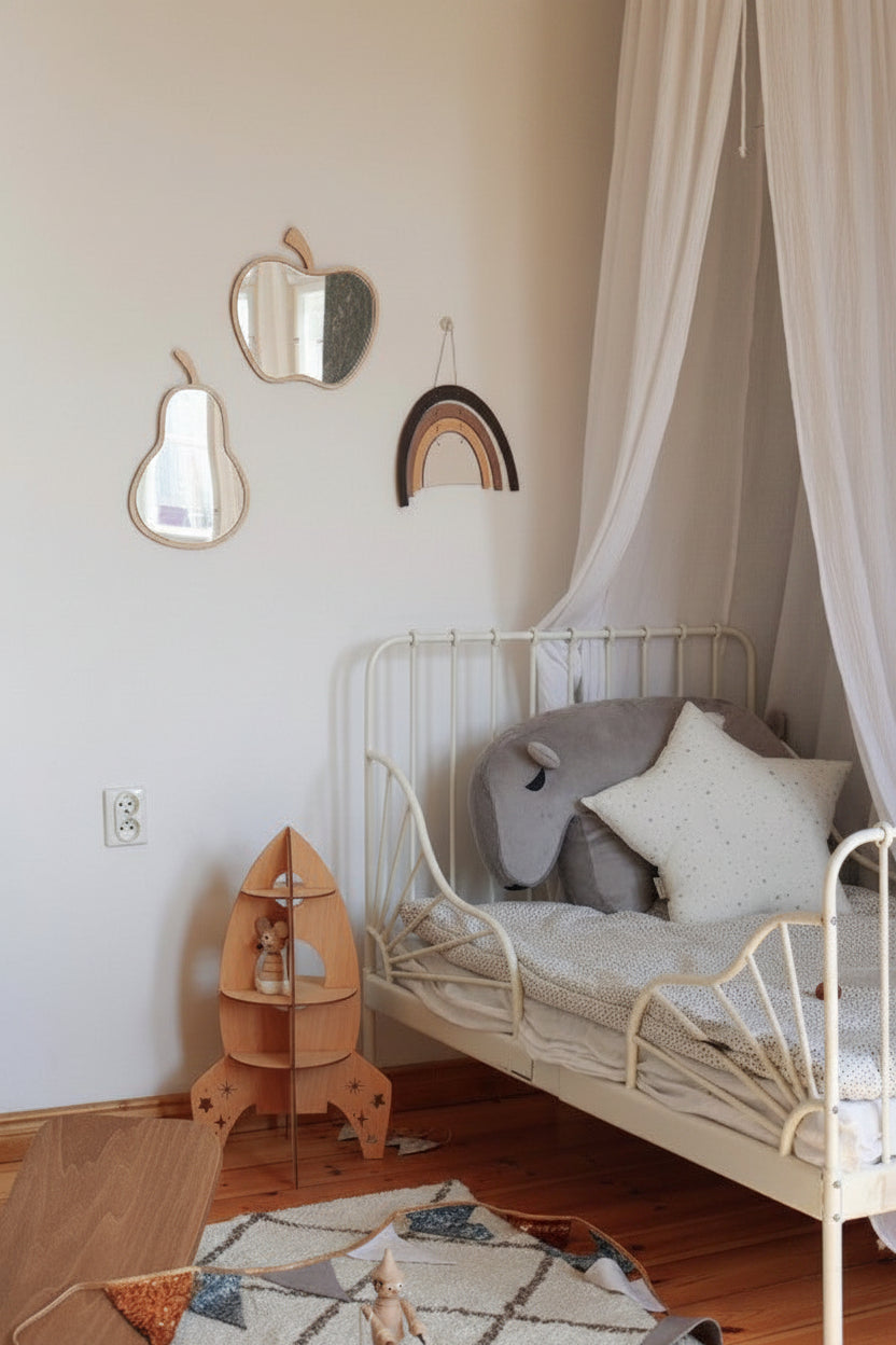 Kids Room Apple Mirror – Child-Friendly Acrylic & Wood