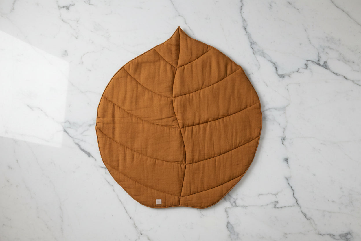 Organic Cotton and Linen Leaf Playmat - Caramel