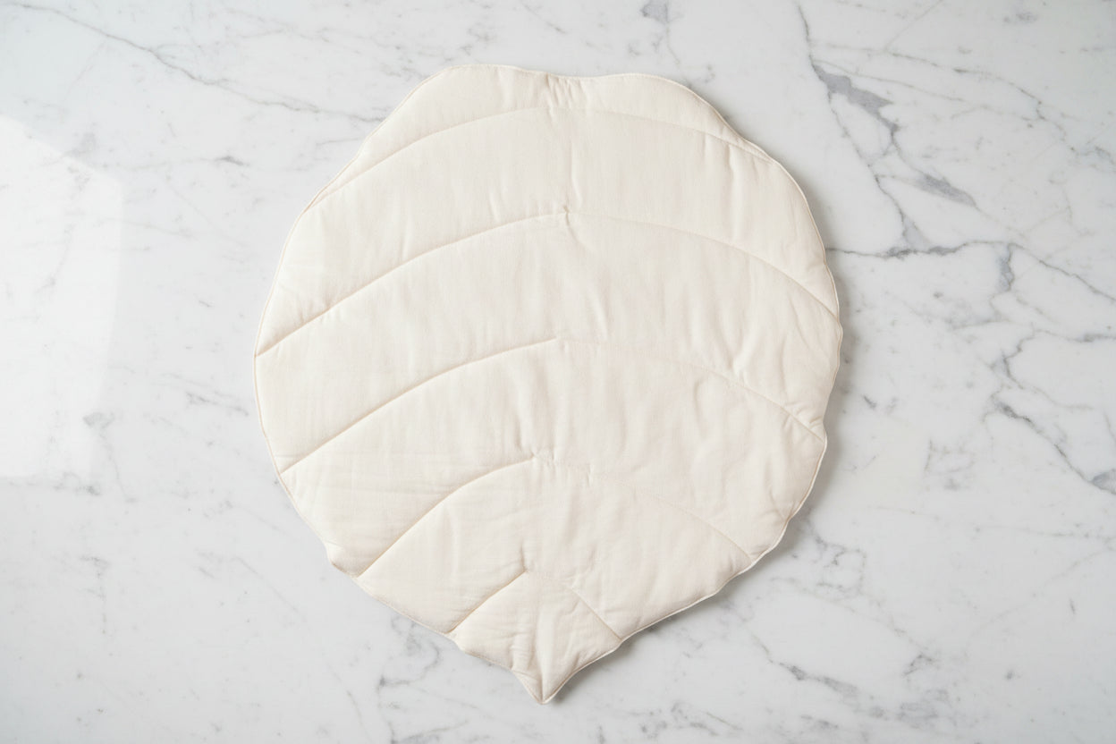 Organic Cotton and Linen Leaf Playmat - Powder Pink