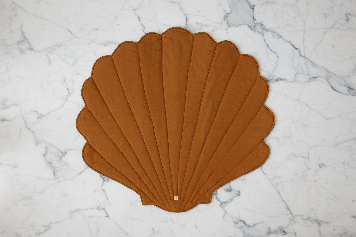 Organic Cotton and Linen Shell Playmat - Caramel